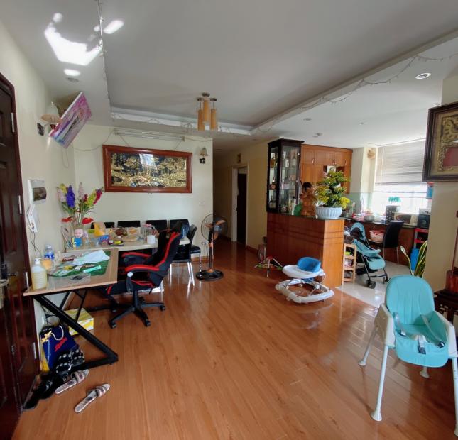 CHCC Tòa D Vinaconex2 - Nghiêm Xuân Yên giá 2.75 tỷ, 101m2.