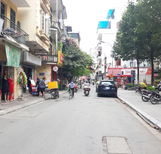 Mặt phố khu Tân Mai, Kim Đồng 51m2 nhà 5T lô góc KD giá 8.9 tỷ
