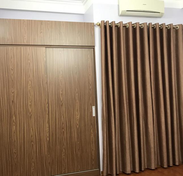 Bán nhà phân lô gần bến xe Mỹ Đình 39 m2 5 tầng hơn 3 tỷ kinh donh ô tô ngõ thông lô góc