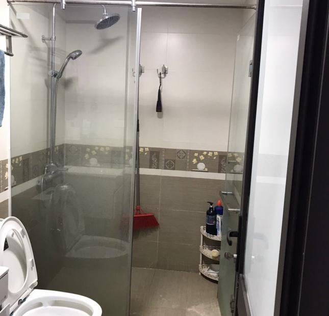 Bán nhà phân lô gần bến xe Mỹ Đình 39 m2 5 tầng hơn 3 tỷ kinh donh ô tô ngõ thông lô góc