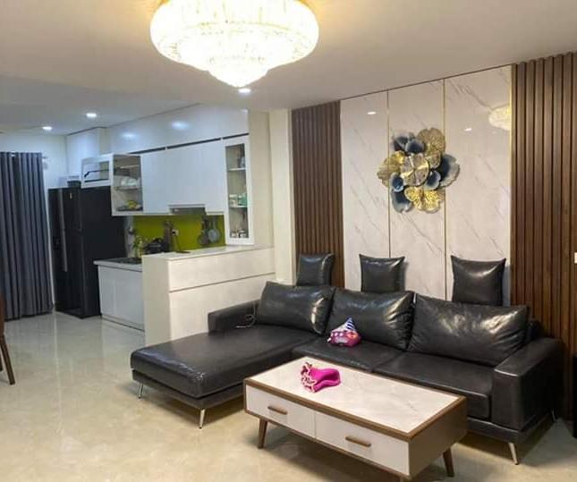 Bán nhà đẹp 5 tầng, gara ô tô ngõ 200 Trần Đại Nghĩa, nội thất hoàn hảo giá 8.5 tỷ. 