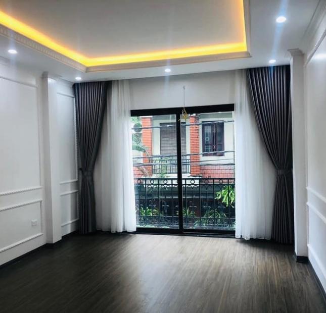 HIẾM: 46m2, 5 Tầng, Ô TÔ, Bồ Đề, Long Biên chỉ 5,xx Tỷ