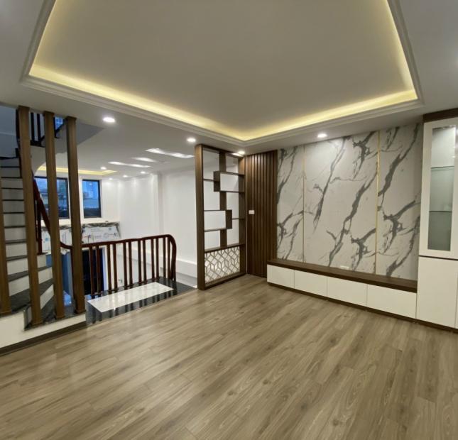 Chính chủ bán tháo nhà ngô thì nhậm 42 m2 5 tầng giá 8 tỷ