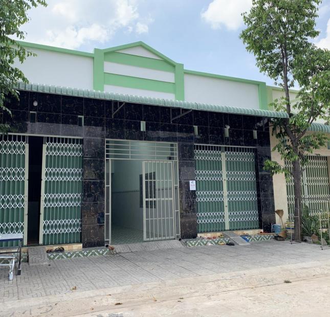 VỠ NỢ VÌ DỊCH BÁN ĐẤT ĐỐI DIỆN CHỢ 300M2(12X25) + NHÀ TRỌ 36 PHÒNG CHỈ 900TR /DÃY.LH: 0969.739.583