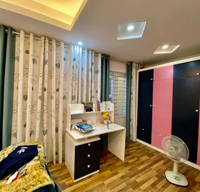 Bán nhà 5 tầng Võ Thị Sáu 36m2 2.9 tỷ - Gần Hồ Ngõ Thông.