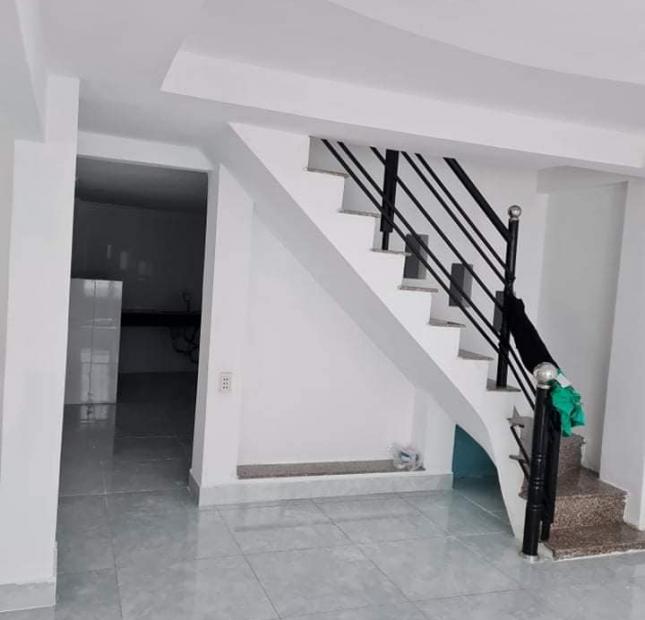 Hẻm 3 gác Quang Trung P10 GV 51m2, 3PN, 3WC, giá 3.5 tỷ TL.