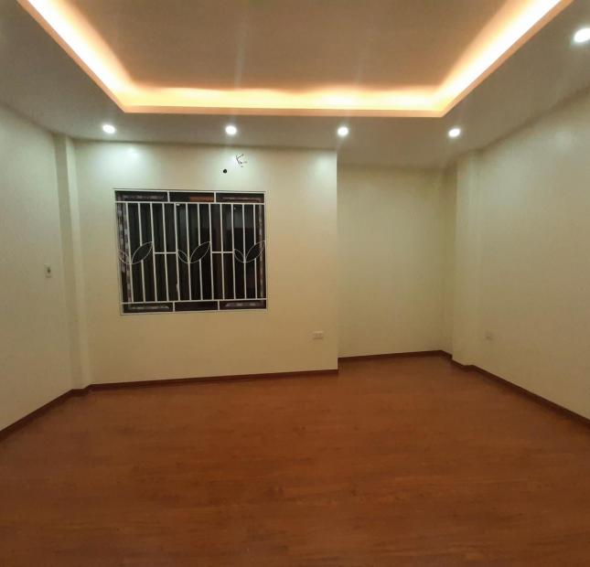     Nhà mới ở luôn Thanh Trì, ôTô 30m 2tỷ. 