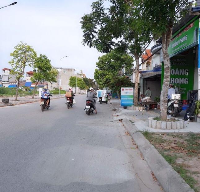 Vị trí đẹp-Kinh doanh buôn bán-Mặt đường Trương Văn Lực, Đống Chuối, Hùng Vương-lh 0977942670