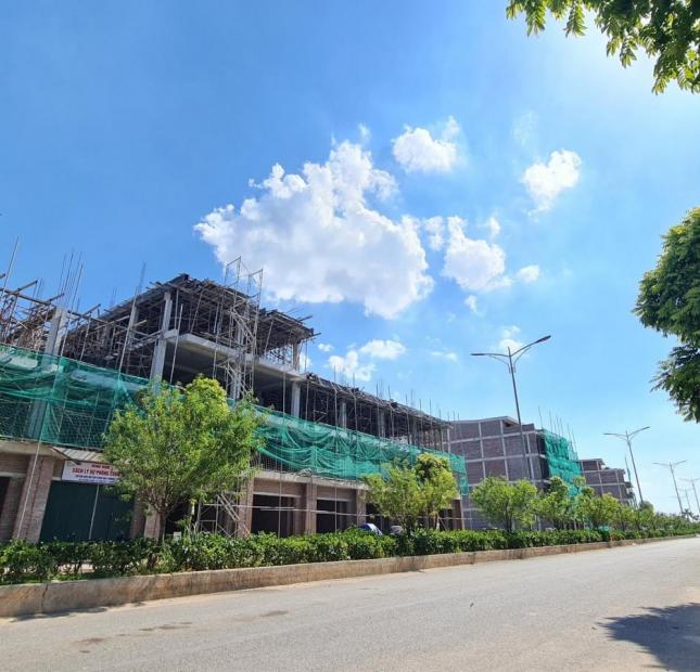 Bán nhà xây thô 5 tầng tại Park Hill , Định Trung, Vĩnh yên. Giá chỉ từ 3,8 tỷ. Ngân hàng MB hỗ trợ vay vốn 70% giá trị. Lh 0974209946