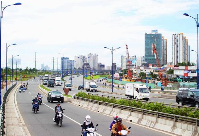 Bán mảnh đất đường Nguyễn Lân, gần hồ rùa, oto đỗ cửa,kinh doanh 45m, giá 3.85 tỷ.