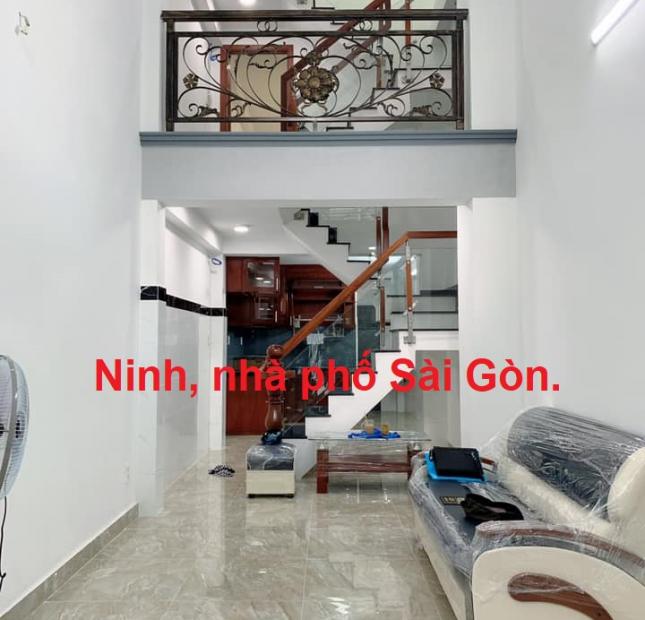 Nhà HXH Cách Mạng Tháng 8, P7, Tân Bình, 42m2, 3 tầng. Ninh nhà phố.