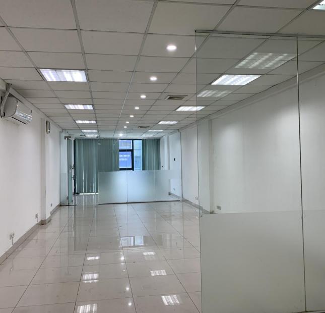 Chính chủ cho thuê văn phòng giá tốt diện tích 60-80m2 mặt phố Tây Sơn, Quận Đống Đa, Hà Nội. 