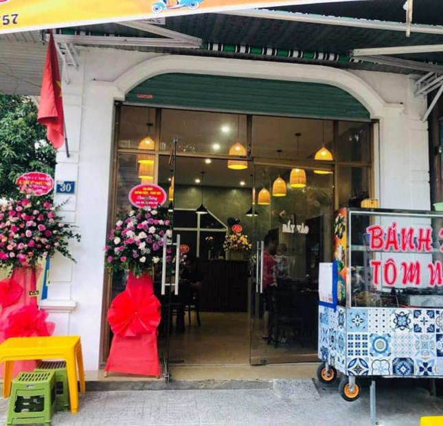Cần sang nhượng quán ăn vặt ở đường Nguyễn Văn Trỗi, TP Vinh