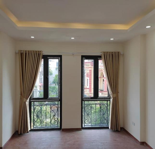 Bán nhà riêng Chùa Láng, Láng trung tâm Đống Đa 30 x 5T 3 tỷ