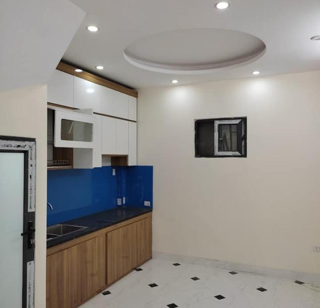 Bán nhà riêng Chùa Láng, Láng trung tâm Đống Đa 30 x 5T 3 tỷ