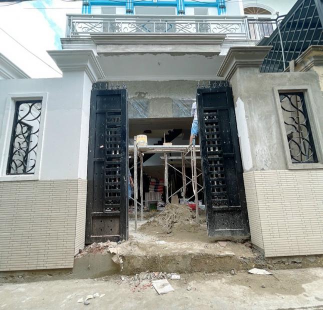 Bán nhà mới đẹp 100% - hẻm 994 Huỳnh Tấn Phát - Quận 7