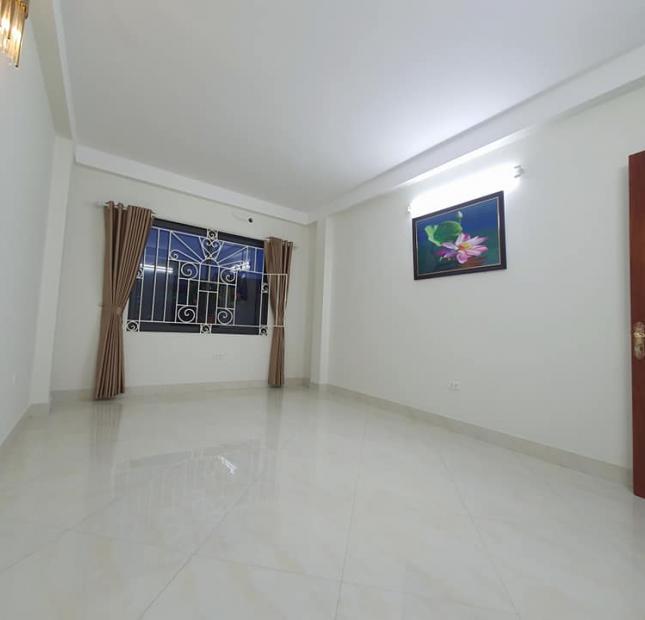Bán nhà Phố Khương Đình, Thanh Xuân, 70m2, Lô góc, gần phố, kinh doanh.
