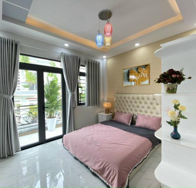 Bán nhà hẻm VIP 8m Nguyễn Văn Công, 60m2, 5 lầu mới, có gara ôtô, 8.3 tỷ.