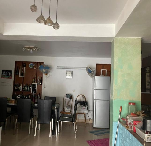 Chính chủ bán nhà ngõ 540 Nguyễn Văn Cừ ô tô tránh, 73m2, MT: 6.7m, SĐCC, 11.8 tỷ