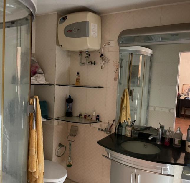 Chính chủ bán nhà ngõ 540 Nguyễn Văn Cừ ô tô tránh, 73m2, MT: 6.7m, SĐCC, 11.8 tỷ