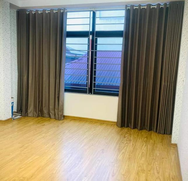 Bán nhà 7.5 tỷ phố Sơn Tây, Ba Đình 40m2, 4T, MT4.6m, 2 mặt thoáng