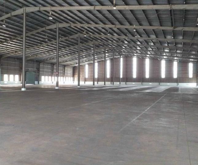 Nhà xưởng 2200m2 cho thuê giá rẻ Quận Tân Phú