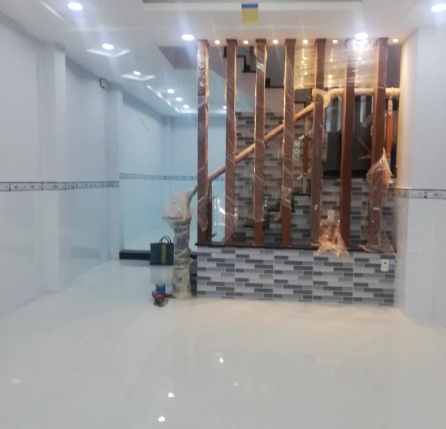 Bán nhà HXH Trần Bá Giao, 60m2, nhà mới tinh, vào ở ngay, giá siêu rẻ, 4 tỷ.