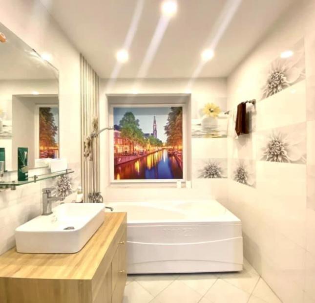 Cầu Diễn- 36m2- Dân Xây- Ngõ Nông Sát Phố- nhỉnh 5 tỉ