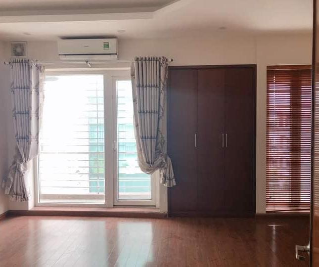 Biệt thự 21 tỷ 90m2 phố Nguyễn Chí Thanh 5T thang máy, MT5.5m view vườn hoa