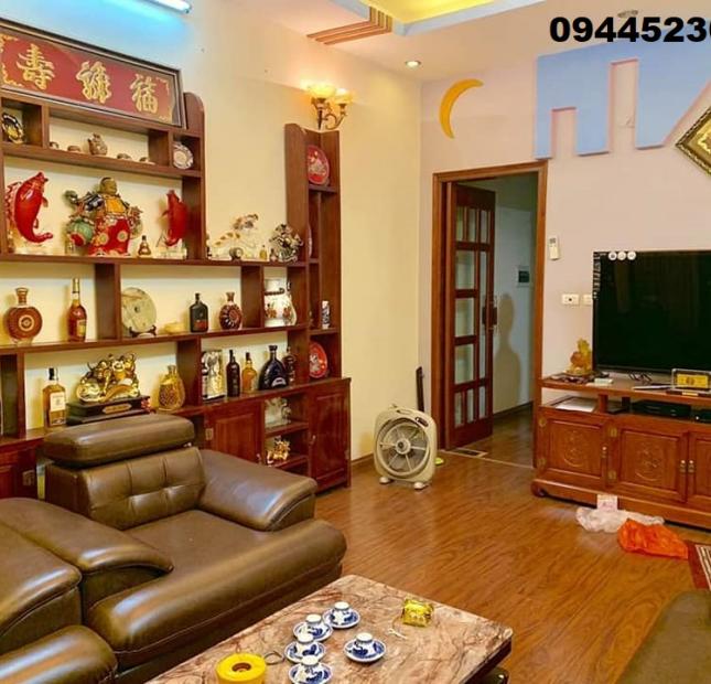 Bán nhà phân lô ngõ 33 Lê Thanh Nghị, Bách Khoa, ô tô đỗ cửa, dân trí cao, chỉ 4,3 tỷ 0969568293