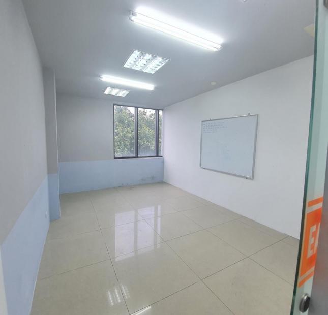 Cho thuê sàn văn phòng chuyên nghiệp diện tích 35m2-80m2 tại 71 Chùa Láng