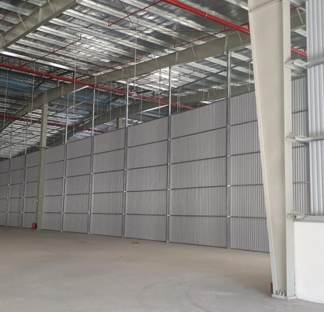 Cho thuê 3000m2 kho hoàn thiện đầy đủ PCCC tại khu công nghiệp Đài Tư, Long Biên giá 140000/m2