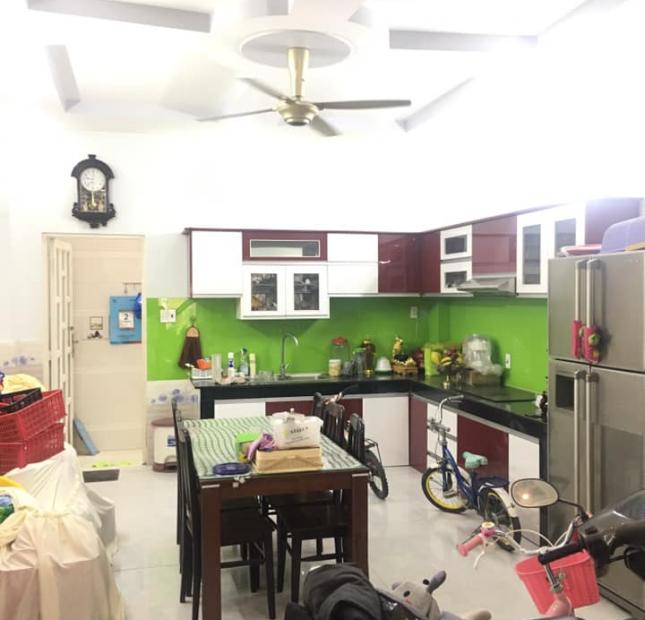 Bán nhà ngay chân Hẻm xe hơi Lê Văn Sỹ, Q3, khu dân trí, thoáng sáng, 4 tầng, 50 m2, 7 tỷ.