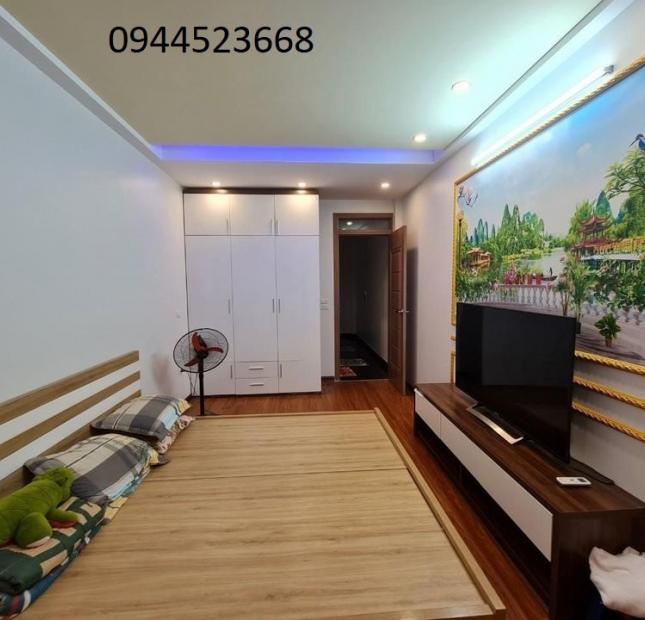 Bán nhà đẹp ngõ 153 Thanh Nhàn 37m2 5 tầng 2.8 tỷ Call: 0969568293