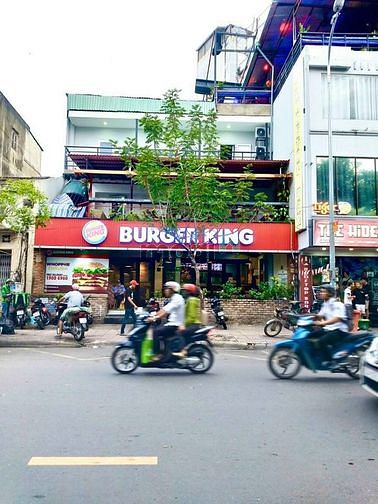 Bán nhà mặt tiền đường Nam Kì Khởi Nghĩa, Quận 1, DT 300m2 Diện tích: 10 x 30m DTCN: 294m2. LH : 0902650739 (24/24)