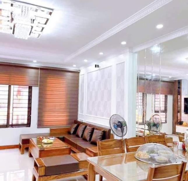 Cần bán nhà Nhân Hoà 40m x 7 tầng, mt: 5m, gara ô tô, thang máy.