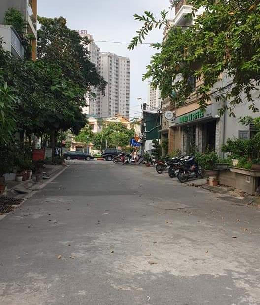 Bán đất phố Trạm, Long Biên ô to tránh,kinh doanh đỉnh, nhỉnh 5 tỷ