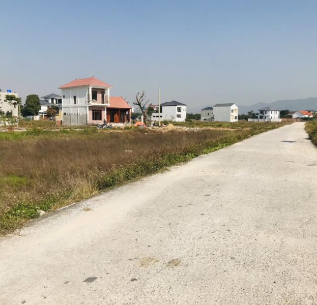 Bán lô đất gần trung tâm thị xã Hoàng Mai