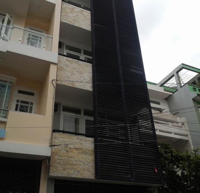 Bán nhà hẻm xe hơi 134 Thành Thái, Quận 10. DT: 6x17m, trệt 3 lầu ST, giá 19.5 tỷ TL