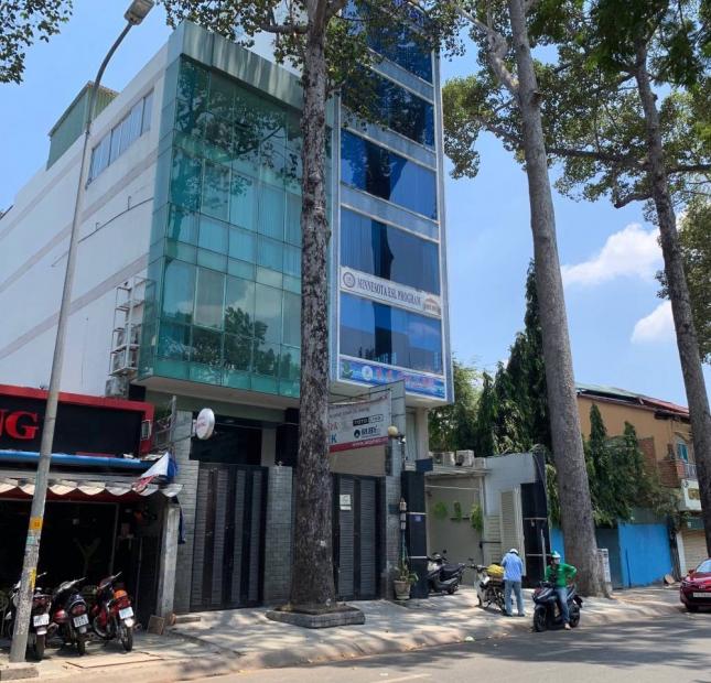 Bán building CHDV đang kinh doanh khu K300. DT: 9*18M, KC. Hầm - 6 lầu, nội thất cao cấp . LH : 0902650739 (24/24)