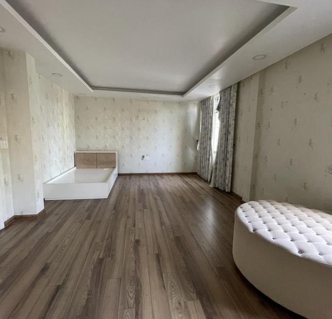 Bán Biệt Thự siêu đẹp góc 2MT, HXT Lê Văn Sỹ - Quận Tân Bình. ( 8x20), 4T+ST.