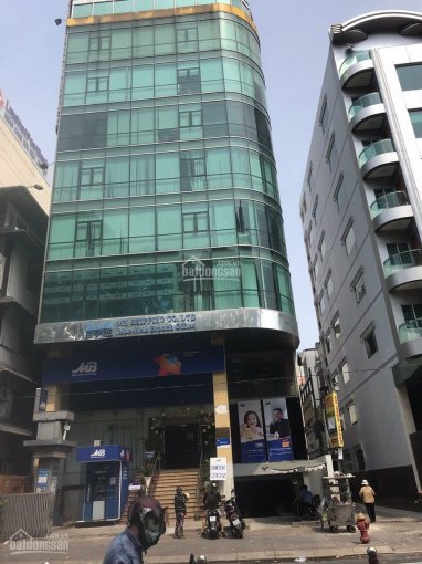 CÒN LẠI DUY NHẤT BUILDING 11 TẦNG, MT TRUNG TÂM ĐƯỜNG LỚN Q3, 8X19M, HĐ 350TR, 85 TỶ . LH : 0902650739 (24/24)