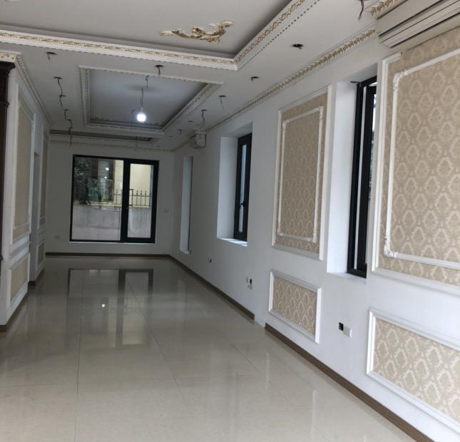 Chothuênhà BTTrung văn vinaconex3,Dt đất180m,xd100m.4tầng1hầmMt 9m.Giá:35tr/th.LH-0968.810.861
