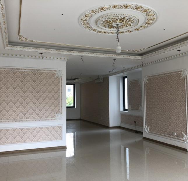 Chothuênhà BTTrung văn vinaconex3,Dt đất180m,xd100m.4tầng1hầmMt 9m.Giá:35tr/th.LH-0968.810.861