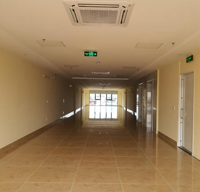 Cho thuê nhà mặt  ngõ Trần Quốc Hoàn	Dt 50m, 4 tầng 1 tum, mt 5m.Giá 25tr/th.LH-0968.810.861