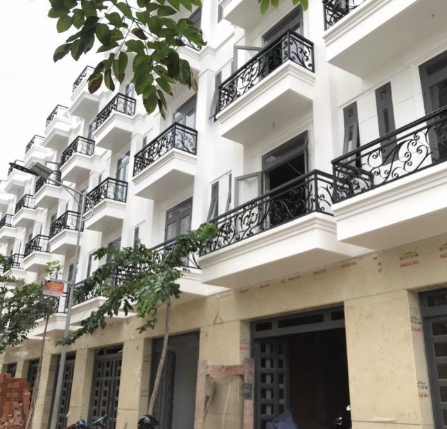 Bán nhà 3 lầu full nội thất, SHR, DT 60m2, mặt tiền chợ Tô Ngọc Vân Q12, HL 0902474592_Kim Anh