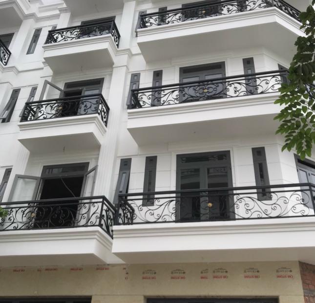 Bán nhà 3 lầu full nội thất, SHR, DT 60m2, mặt tiền chợ Tô Ngọc Vân Q12, HL 0902474592_Kim Anh