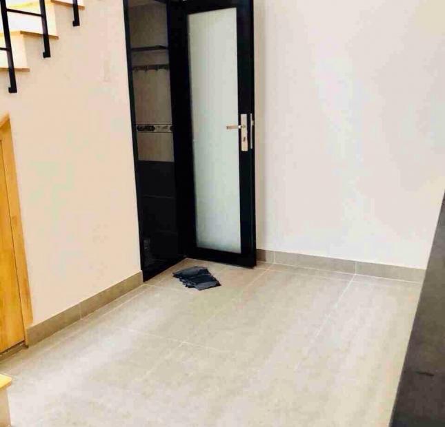 Bán mặt tiền Trần Bình Trọng gần Trần Hưng Đạo (DT: 4 x 17m, 2 lầu), phường 01, quận 5 giá 18.8 tỷ.