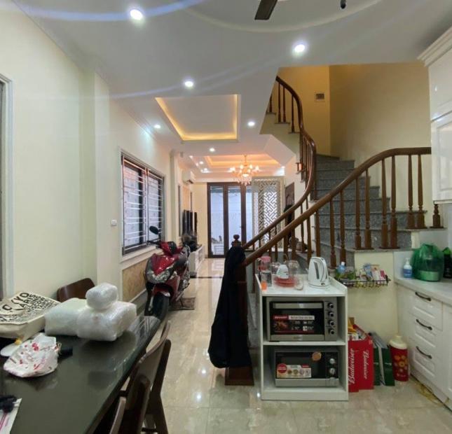 Bán nhà Long Biên 40m2* 4T-Lô góc 3 thoáng, nhà đẹp, ở luôn