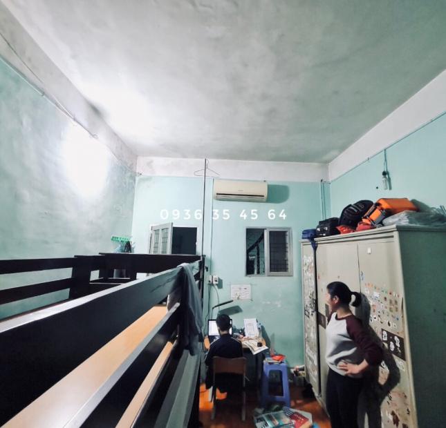 [HOT] 3 TỶ 4 có ngay căn nhà vuông vắn 36m2, vài bước ra phố lớn sầm uất trung tâm Thanh Xuân. LH gấp: 0936354564